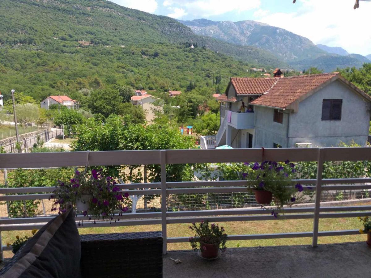 Apartment Davidovic Tivat Ngoại thất bức ảnh