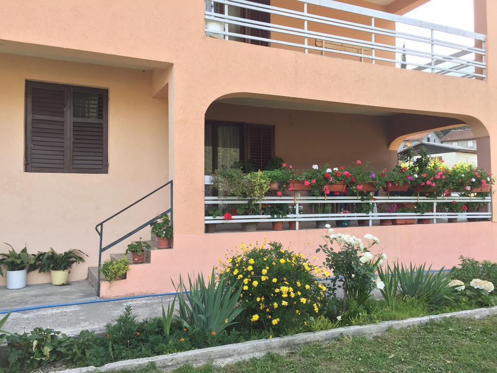 Apartment Davidovic Tivat Ngoại thất bức ảnh